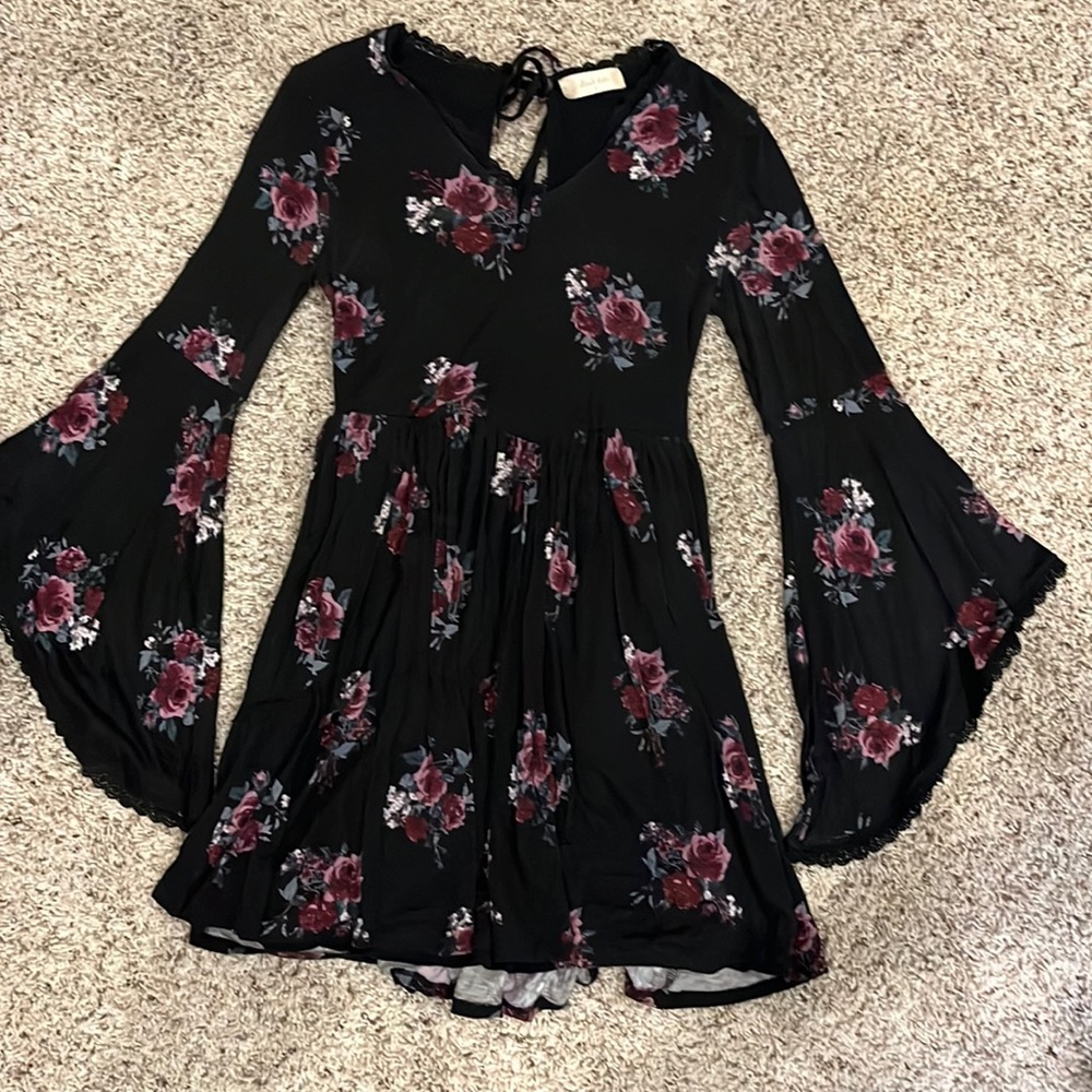 Altrd state bell sleeve dress